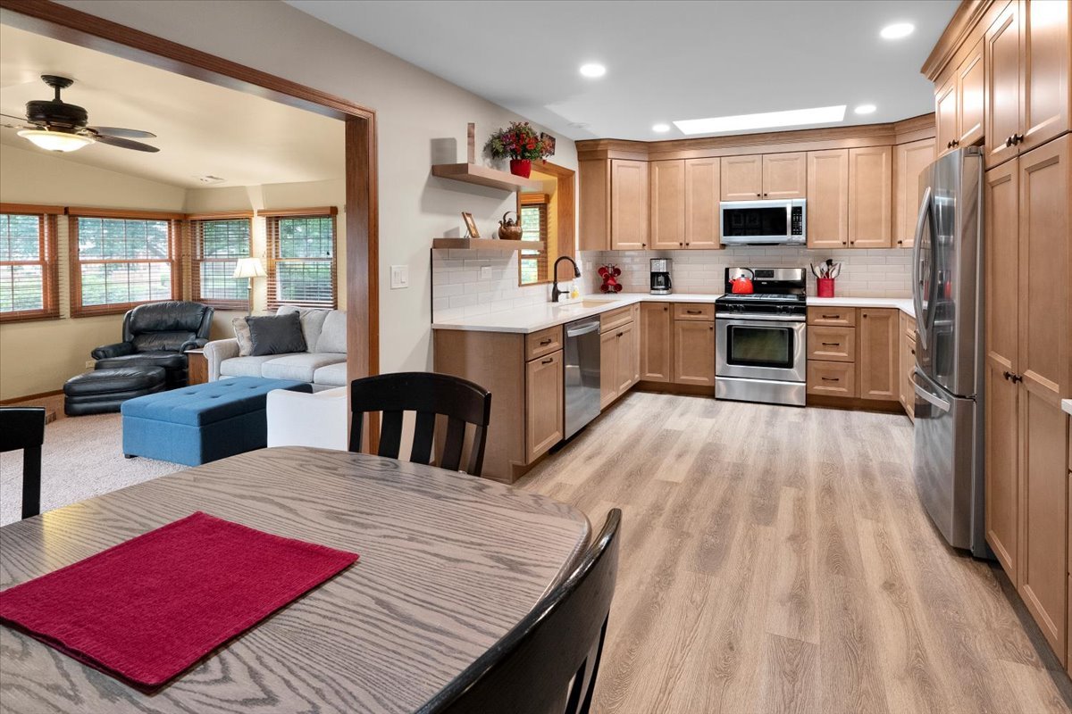 214 Deerpath Drive Property Photo 15