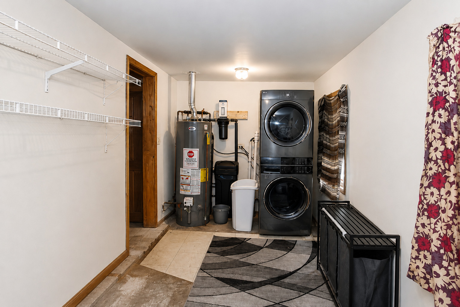 403 Maplewood Drive Property Photo 11