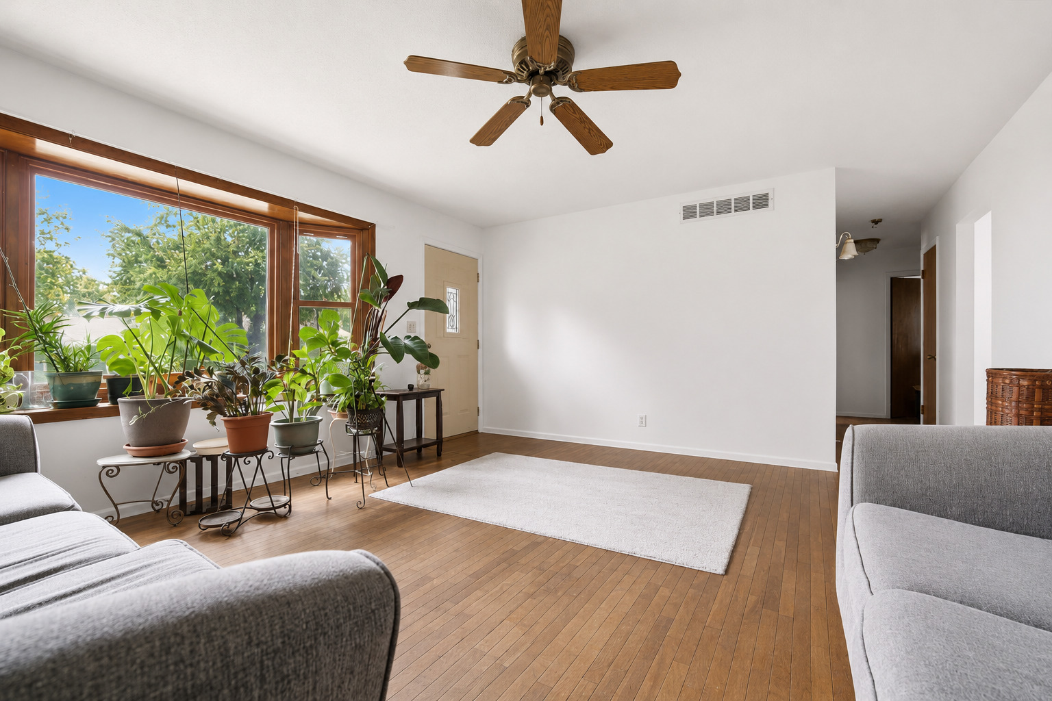 1225 Rutledge Road Property Photo 5