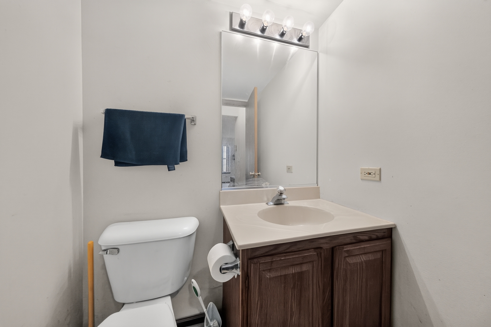 7016 S Stratton Lane Property Photo 15