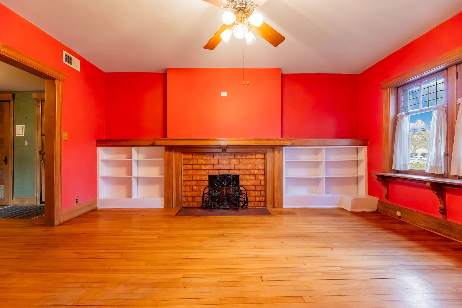116 S East Avenue 1e Property Photo 2