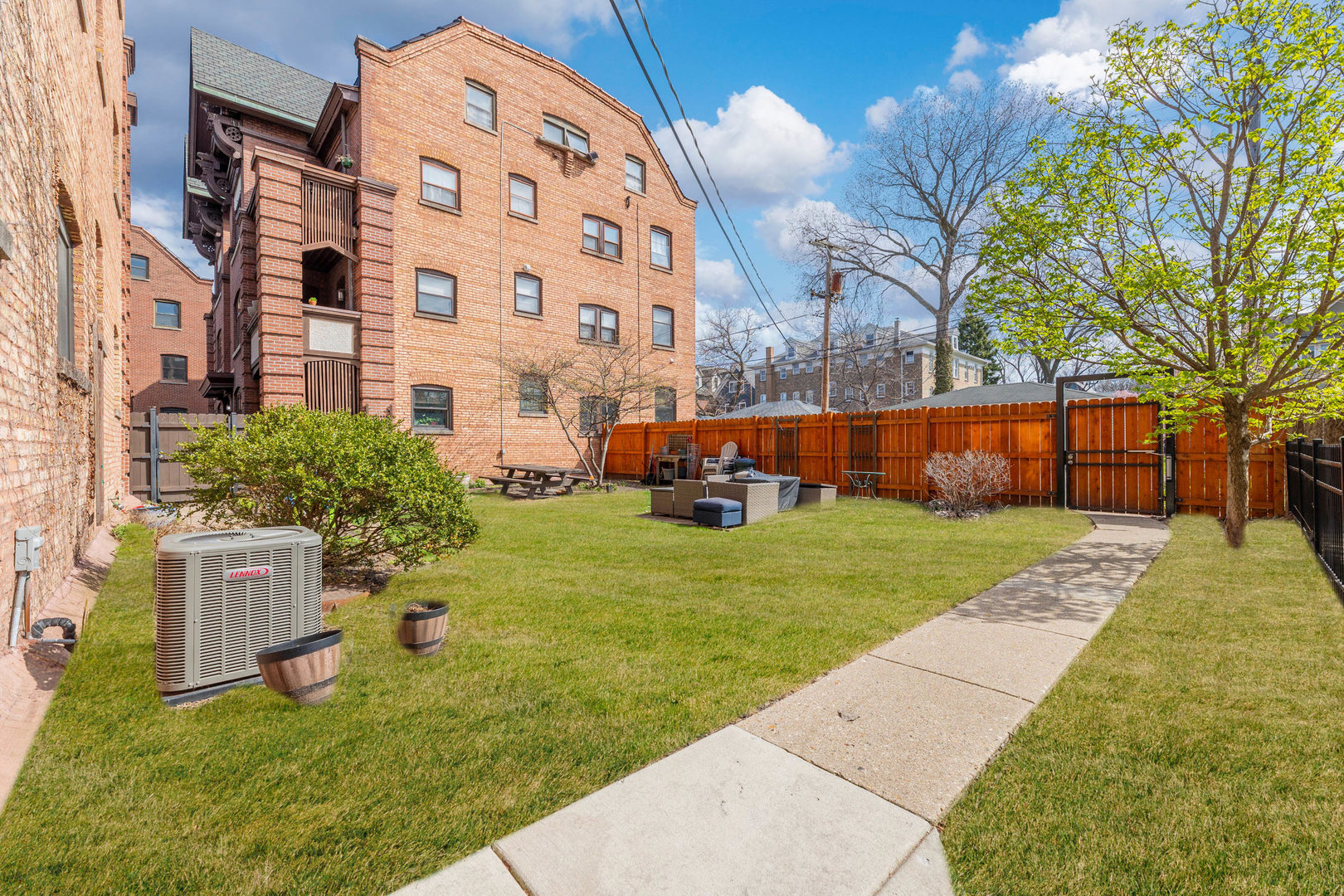 116 S East Avenue 1e Property Photo 21