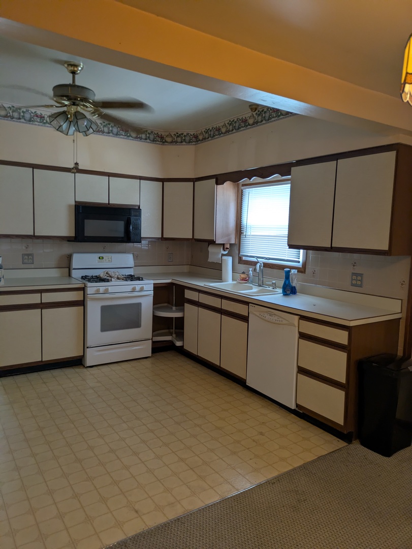 4820 N Natoma Avenue Property Photo 8