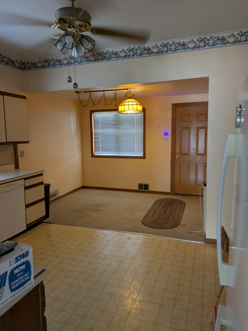 4820 N Natoma Avenue Property Photo 9