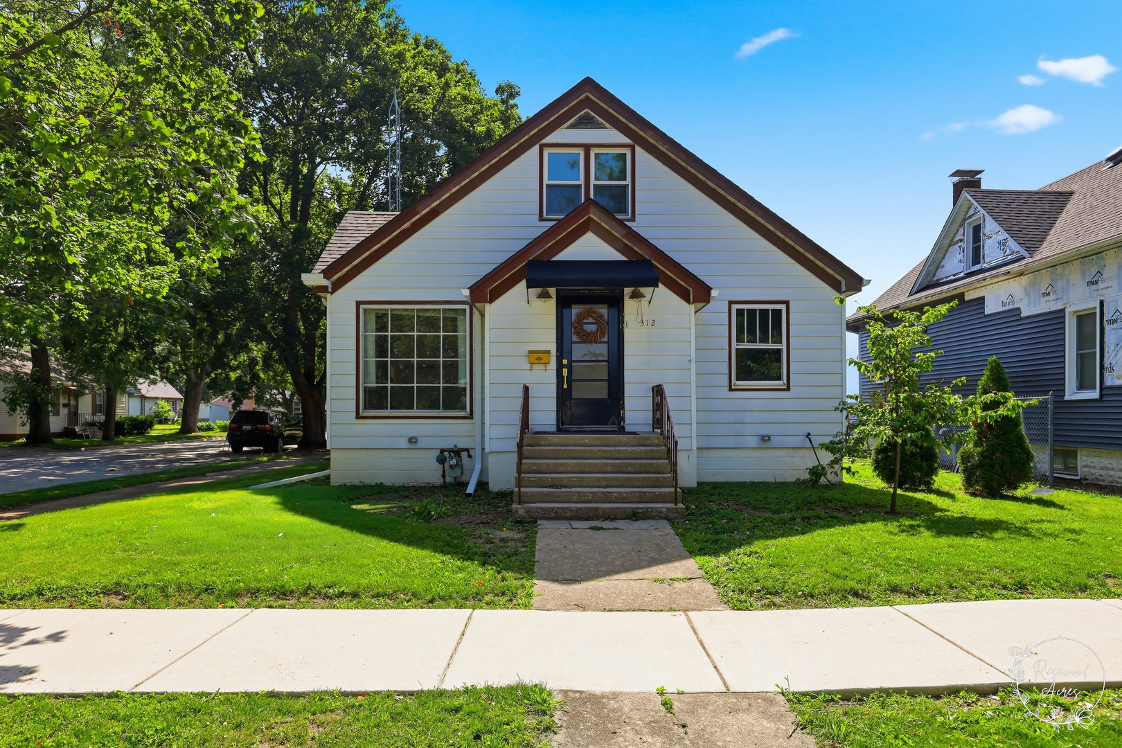 312 S Blaine Avenue Property Photo 1