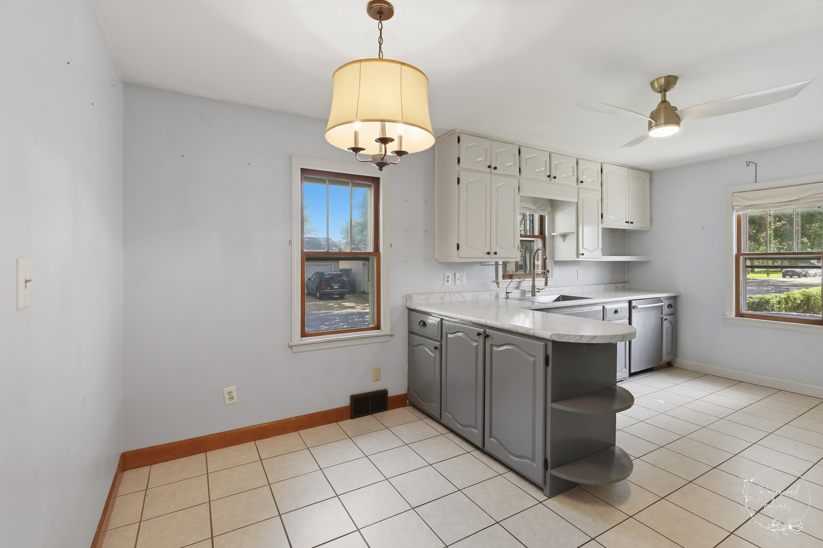 312 S Blaine Avenue Property Photo 10