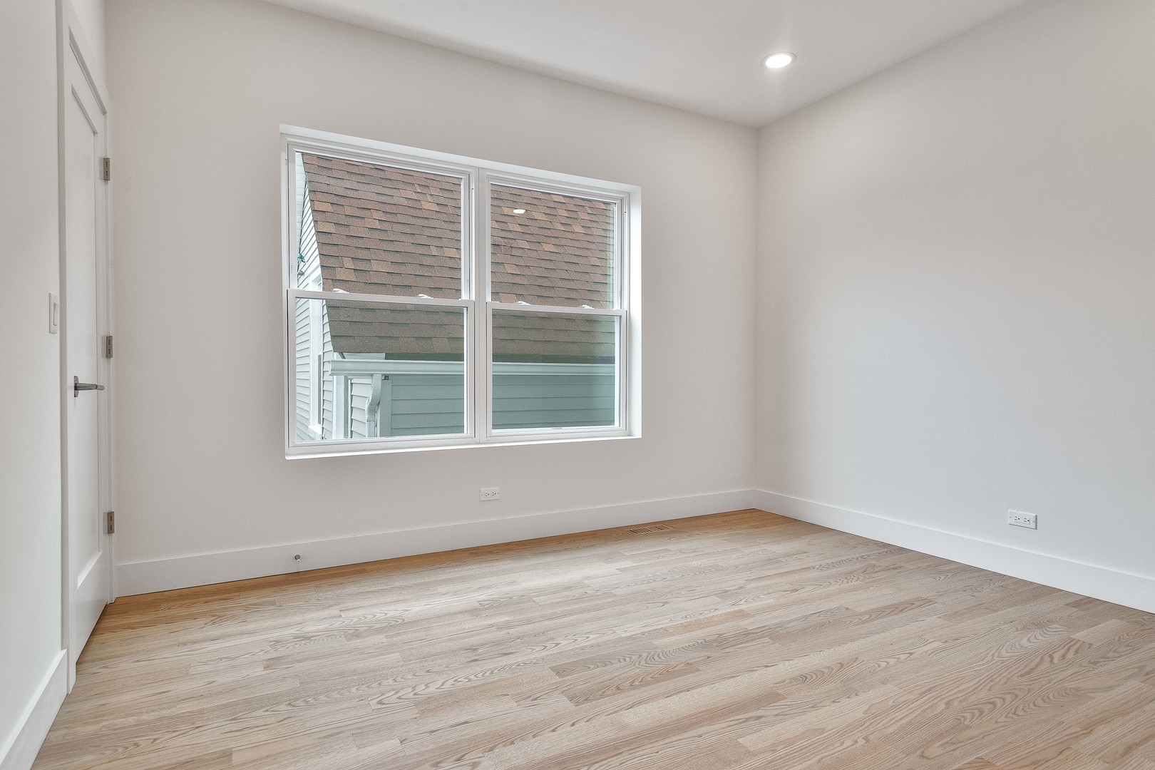 4938 W Medill Avenue Property Photo 21