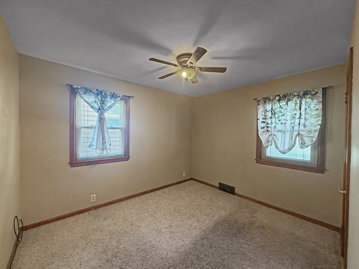 720 W American Street Property Photo 10