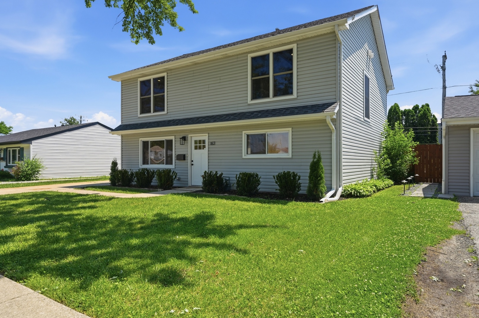 163 W Manchester Drive Property Photo 1