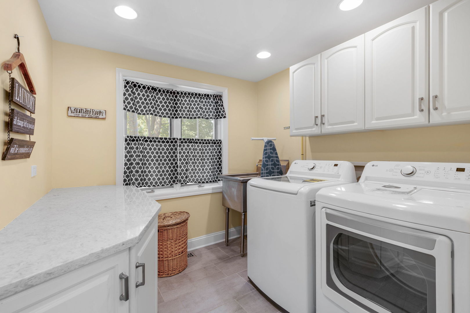419 Caesar Drive Property Photo 38