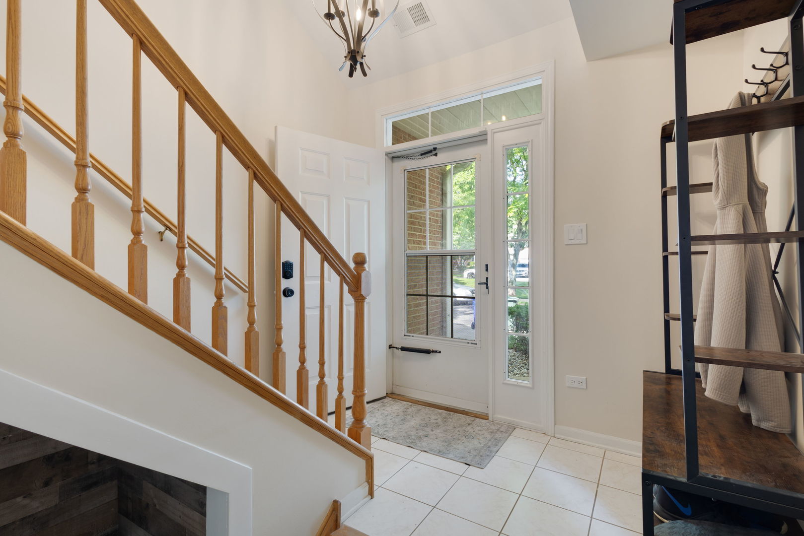 14547 Club Circle Drive Property Photo 2