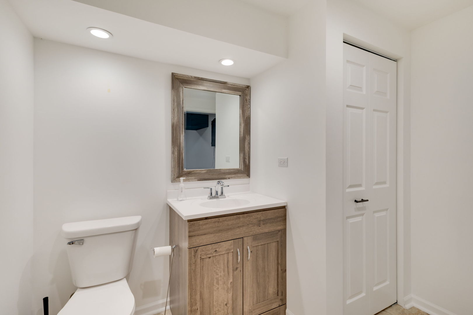 14547 Club Circle Drive Property Photo 15