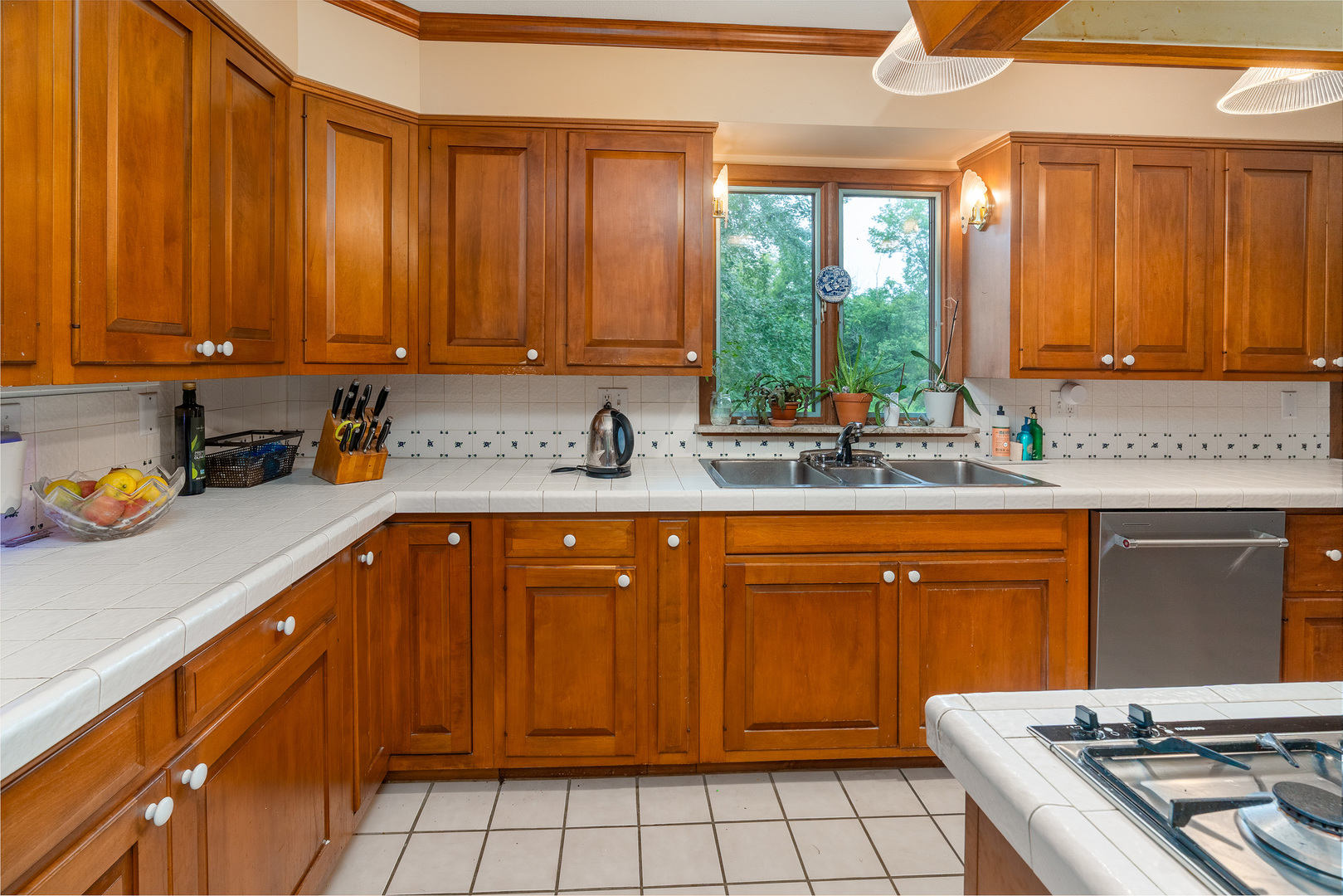 604 N Beadle Drive Property Photo 14