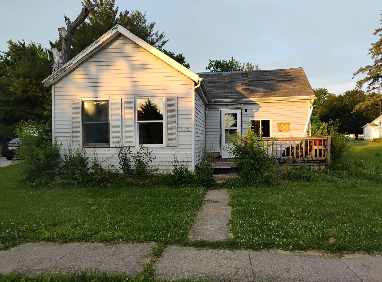 505 N Broadway Street Property Photo 1