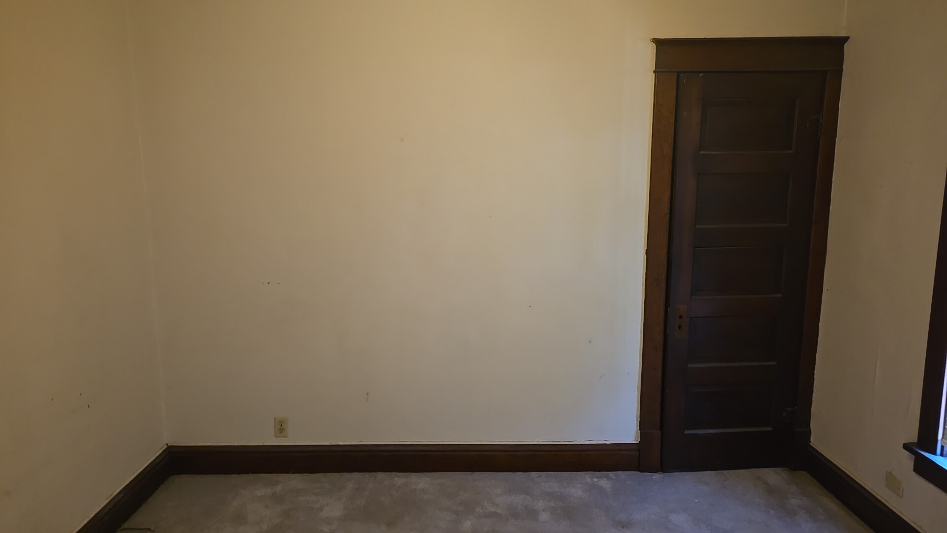 7 N State Street Property Photo 12