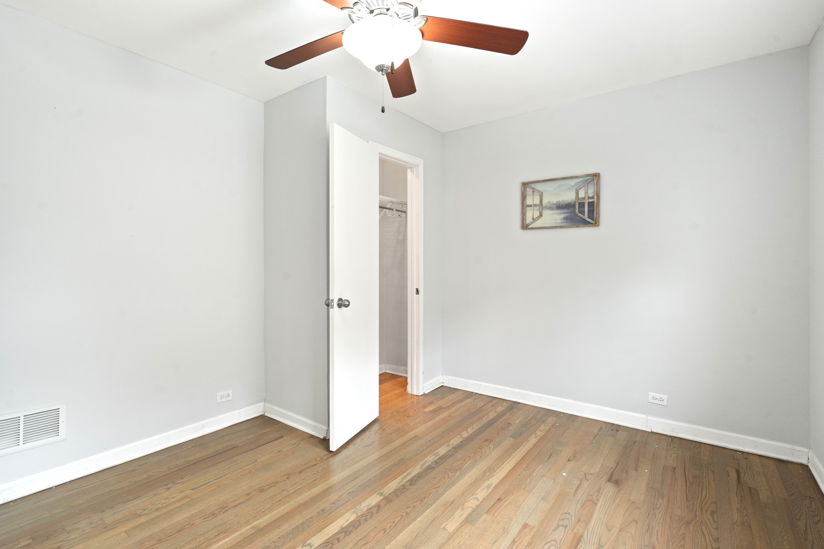5701 S Mobile Avenue Property Photo 10