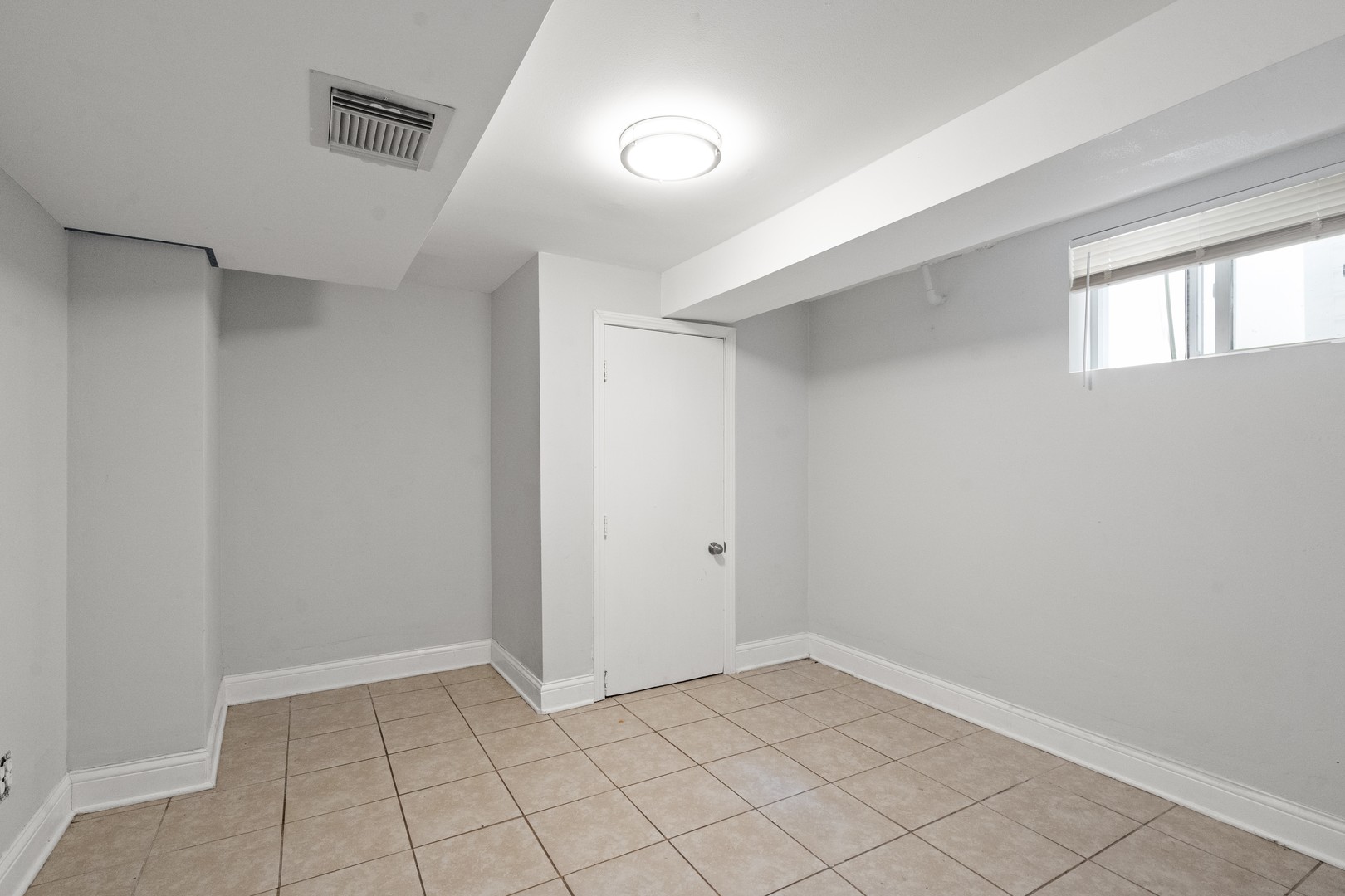 5701 S Mobile Avenue Property Photo 17