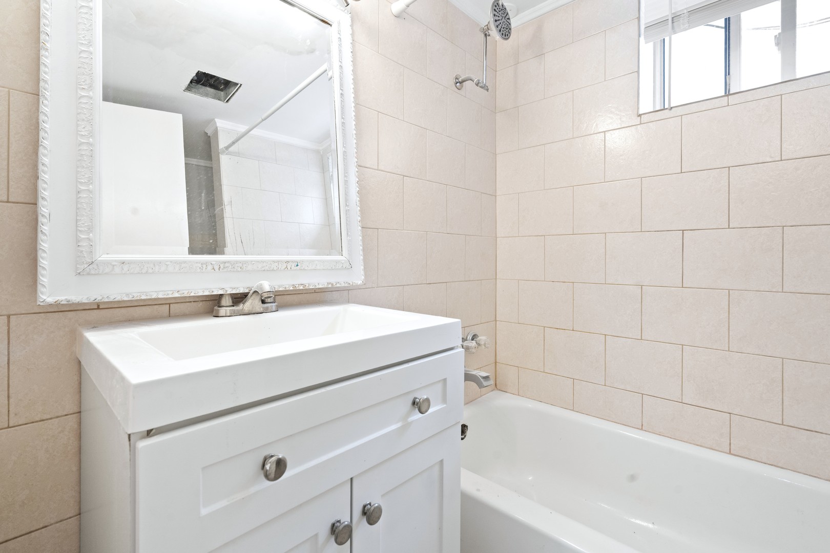 5701 S Mobile Avenue Property Photo 25