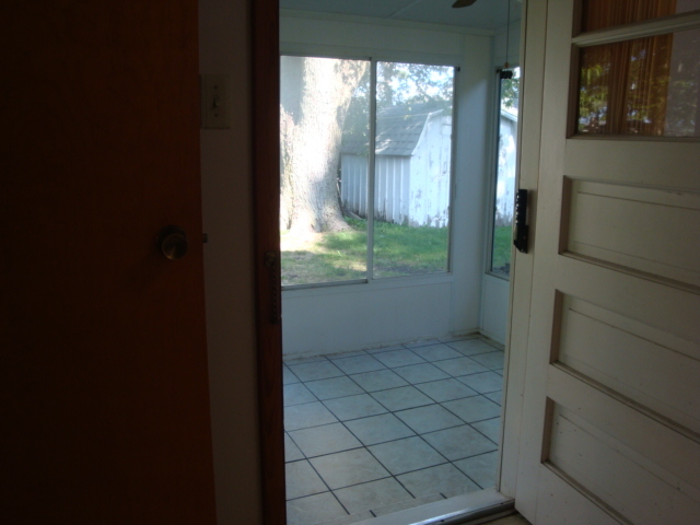498 Park Street Property Photo 15