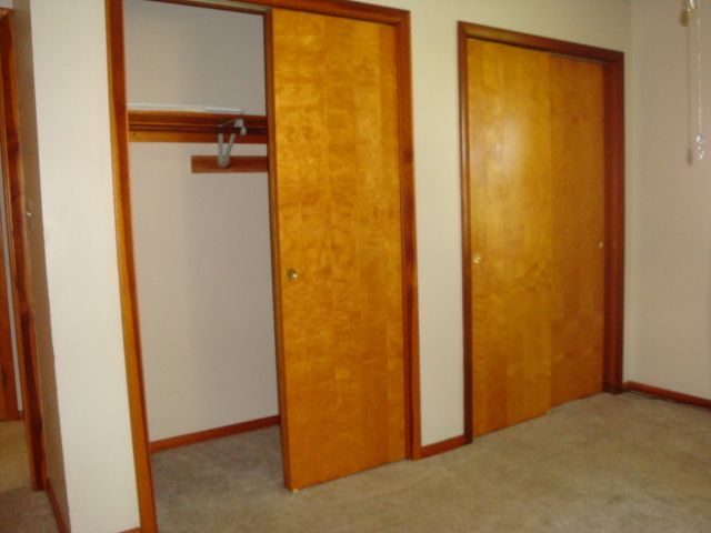 498 Park Street Property Photo 34