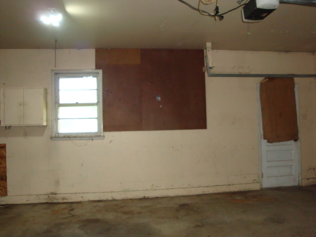 498 Park Street Property Photo 44