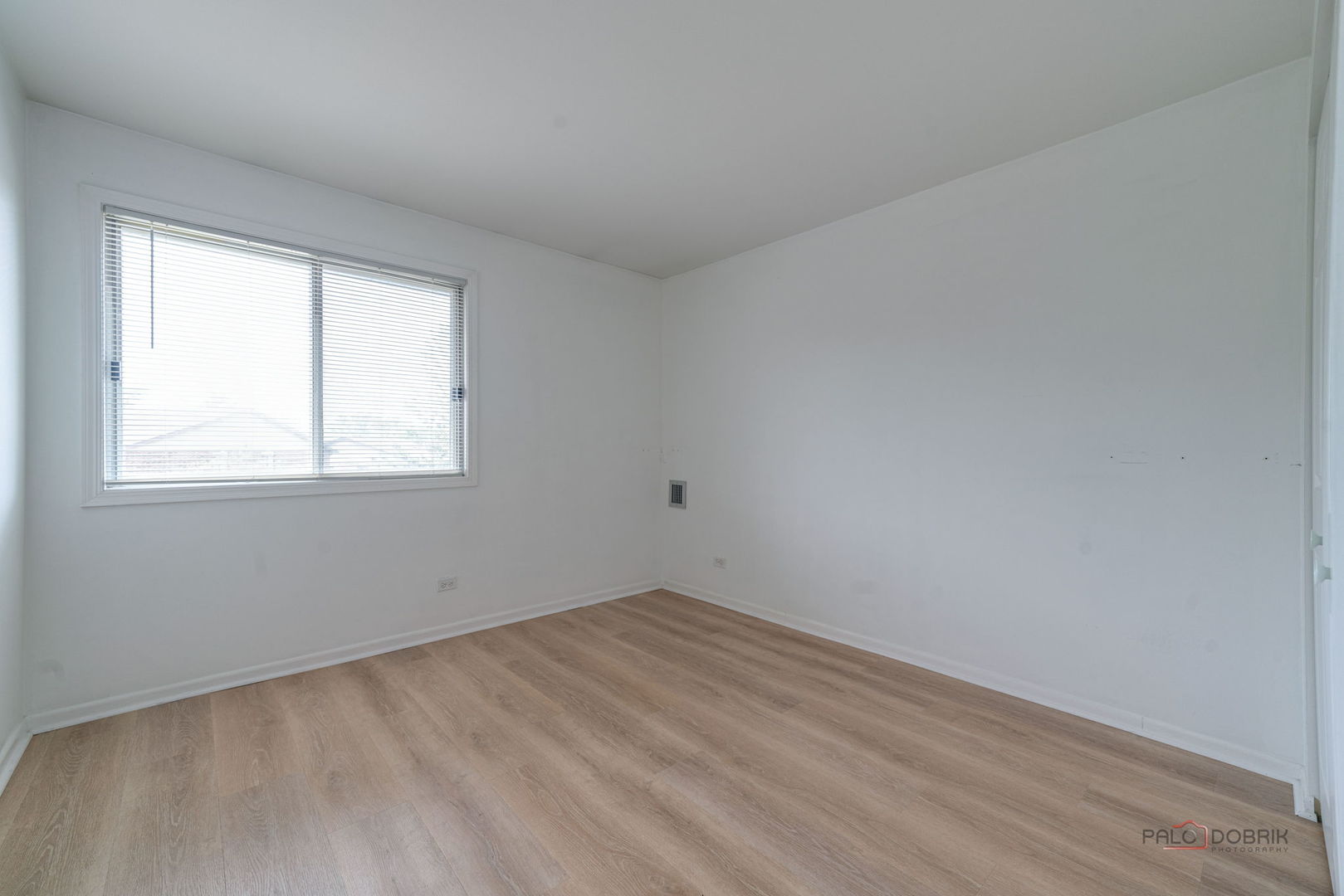 880 N Lakeside Drive 3a Property Photo 18