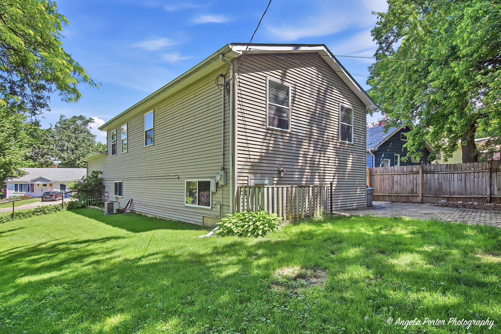 24903 W Oak Avenue Property Photo 2