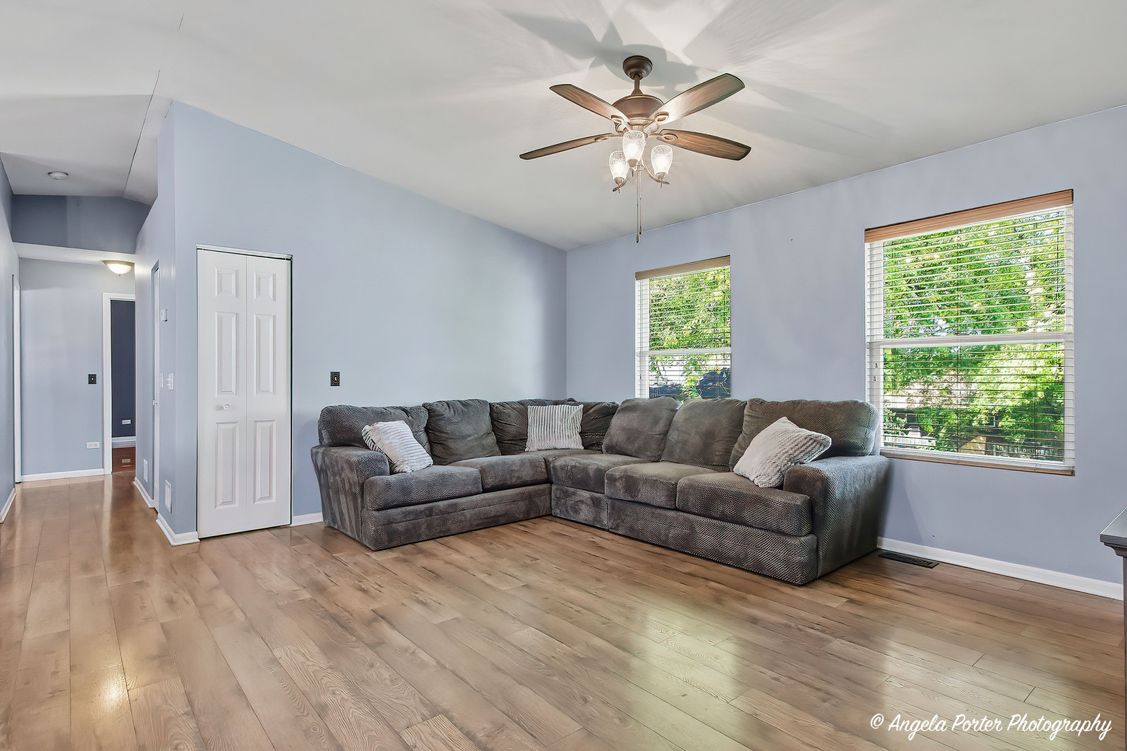 24903 W Oak Avenue Property Photo 4