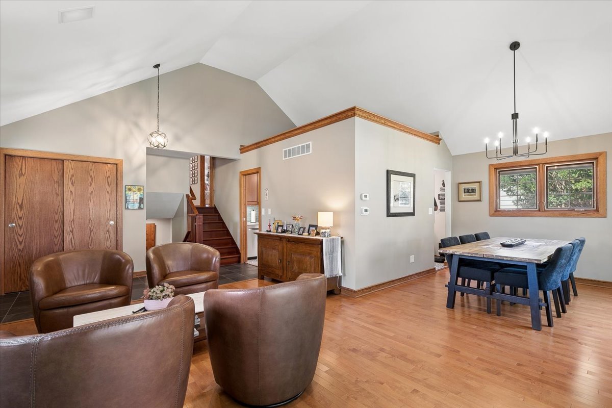 411 Drake Street Property Photo 5
