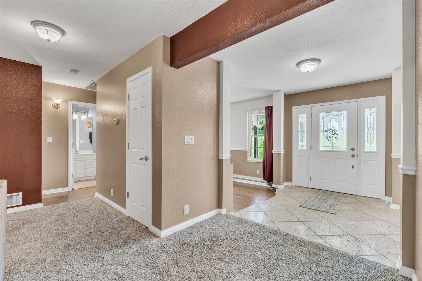 2106 Skylane Drive Property Photo 14