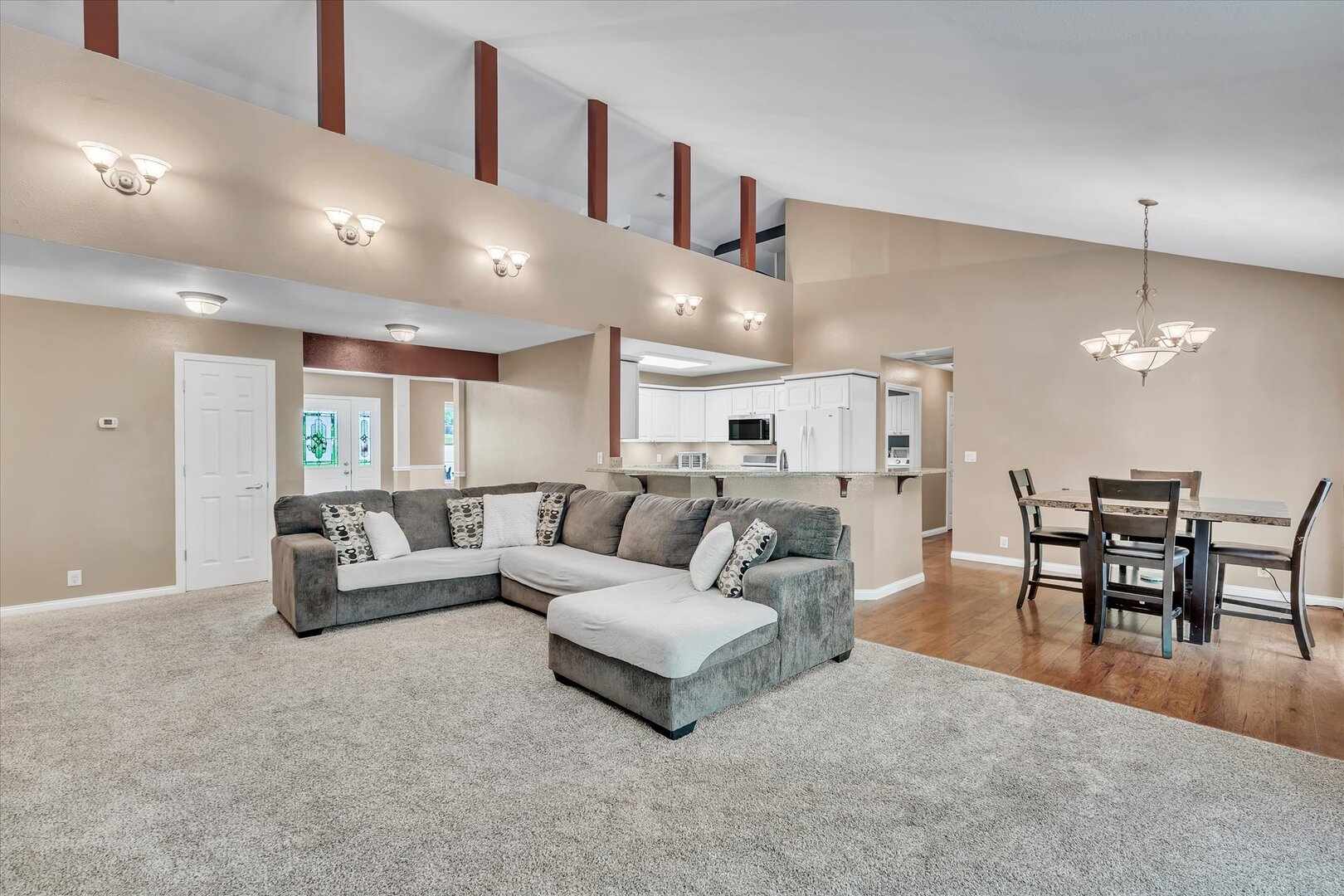 2106 Skylane Drive Property Photo 18