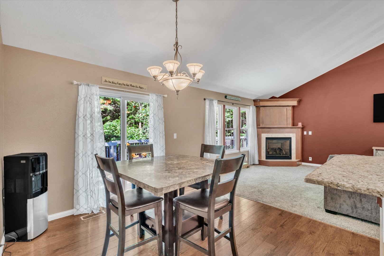 2106 Skylane Drive Property Photo 19