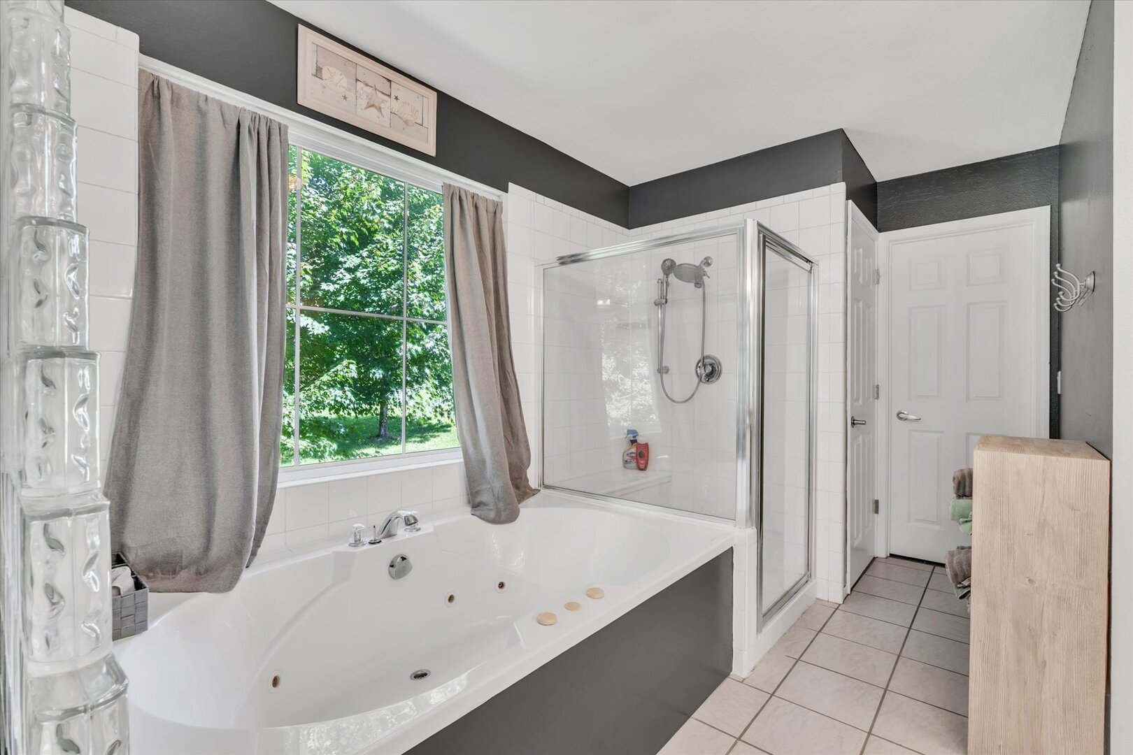 2106 Skylane Drive Property Photo 40
