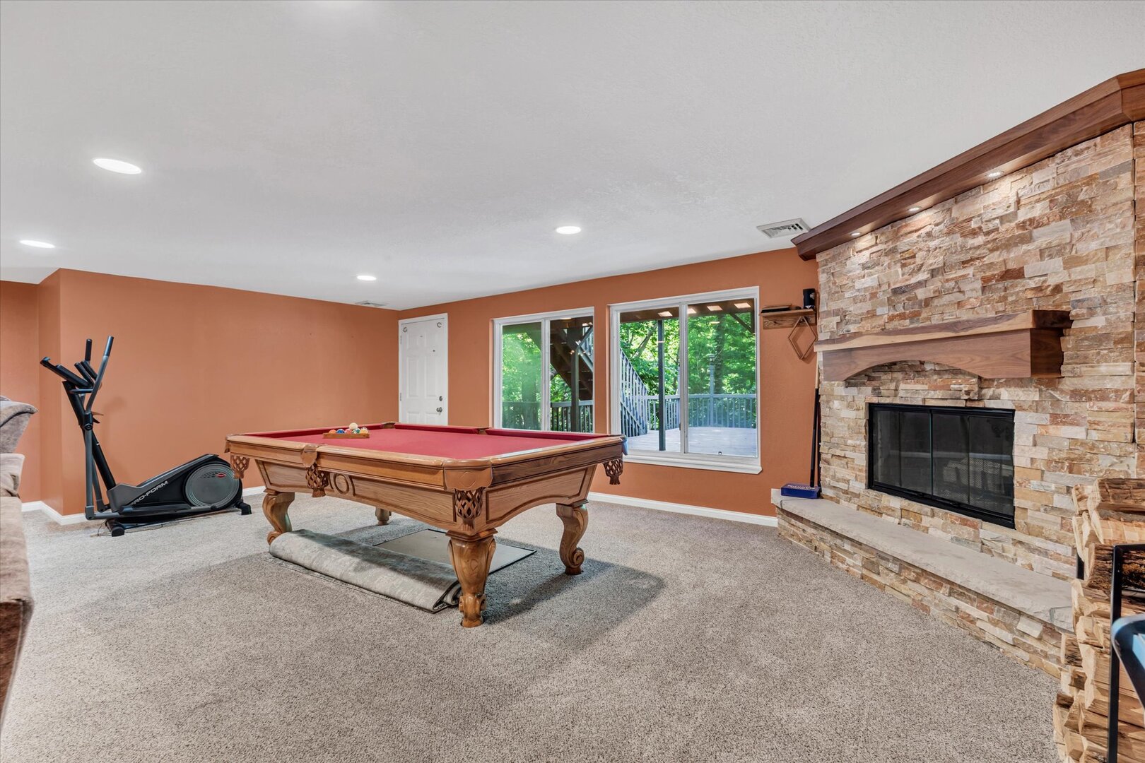 2106 Skylane Drive Property Photo 51