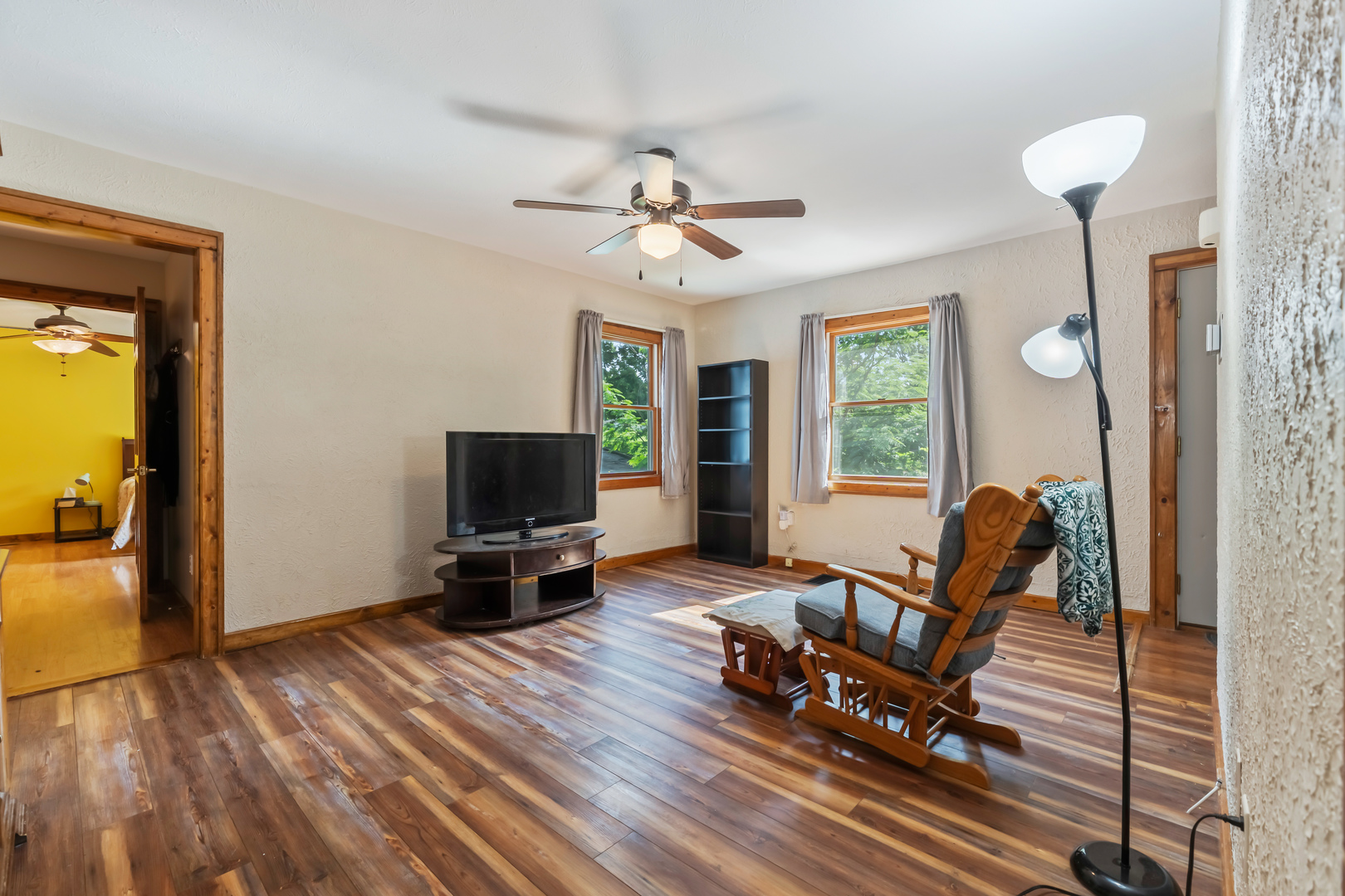 575 Sheridan Drive Property Photo 8