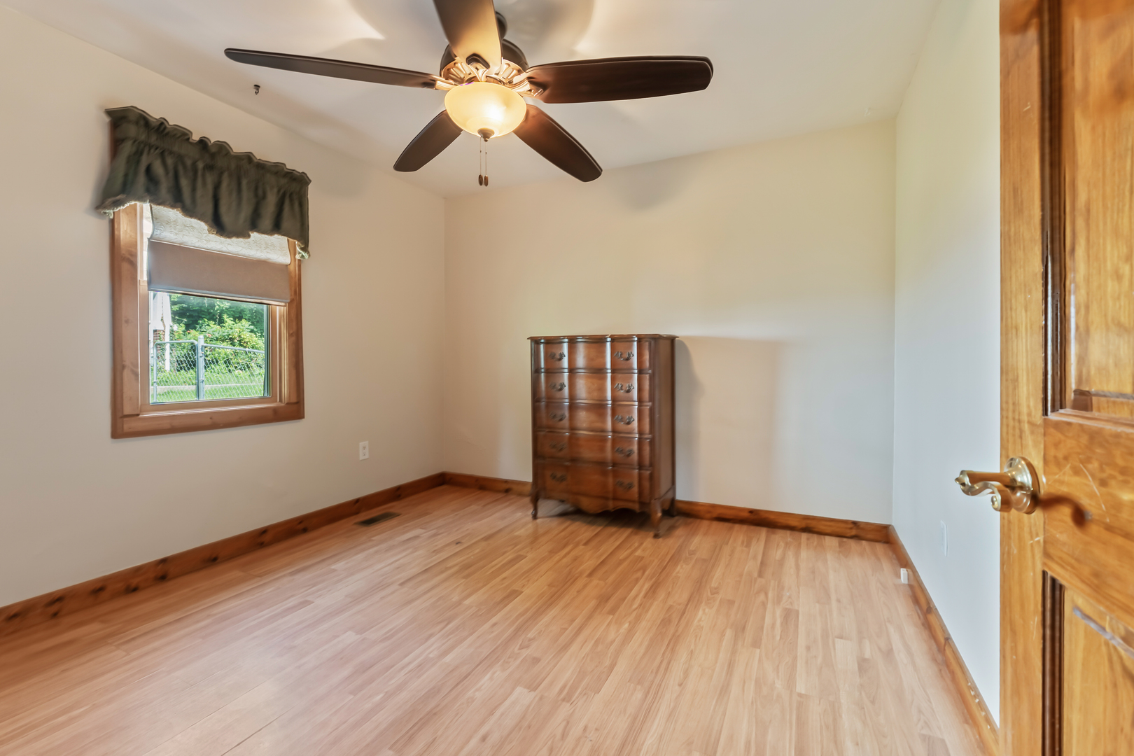 575 Sheridan Drive Property Photo 14