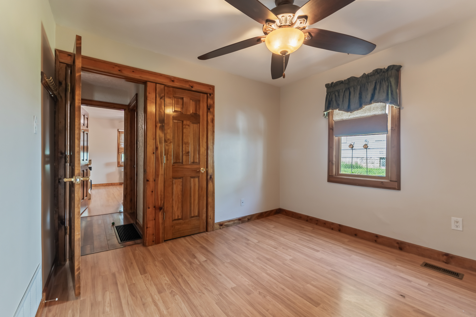 575 Sheridan Drive Property Photo 15