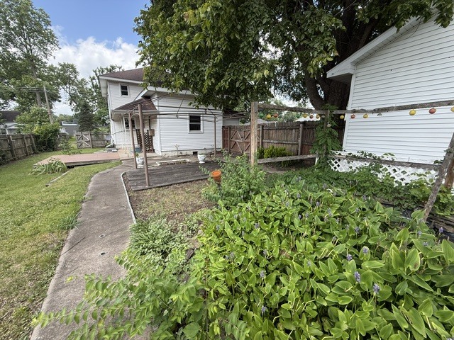 1110 E Oak Street Property Photo 4