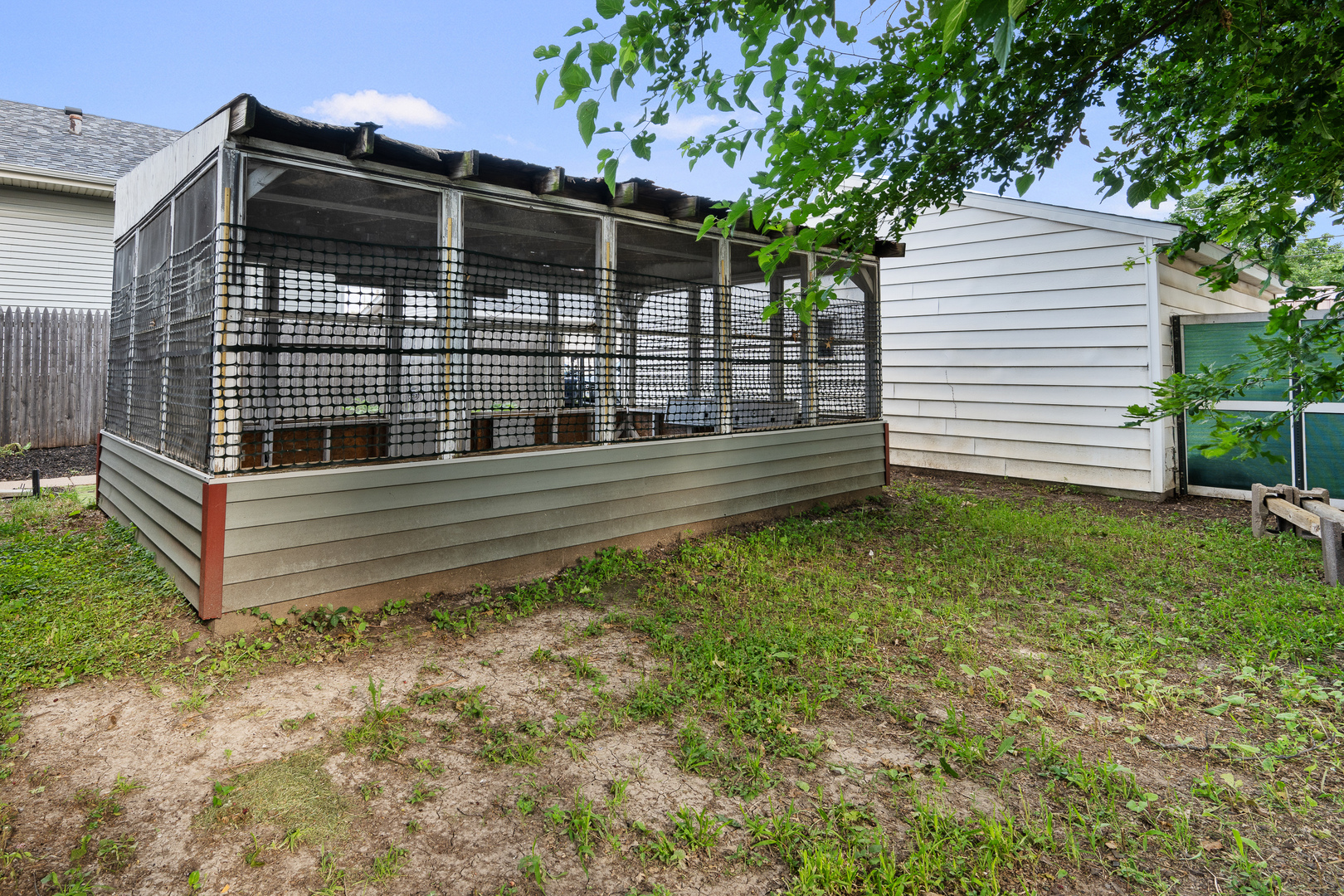 2423 W Locust Street Property Photo 25