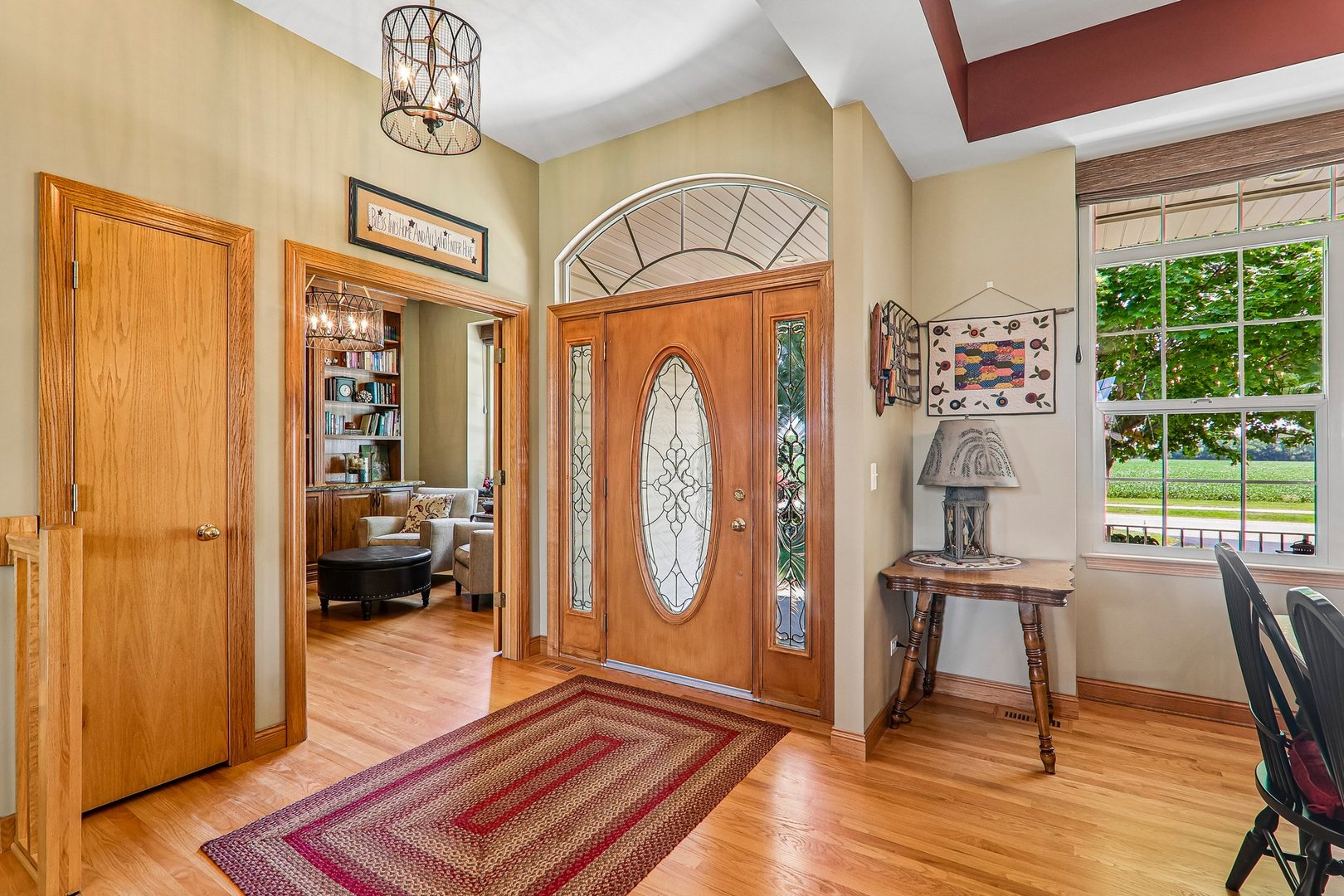 5715 Saddle Ridge Property Photo 3