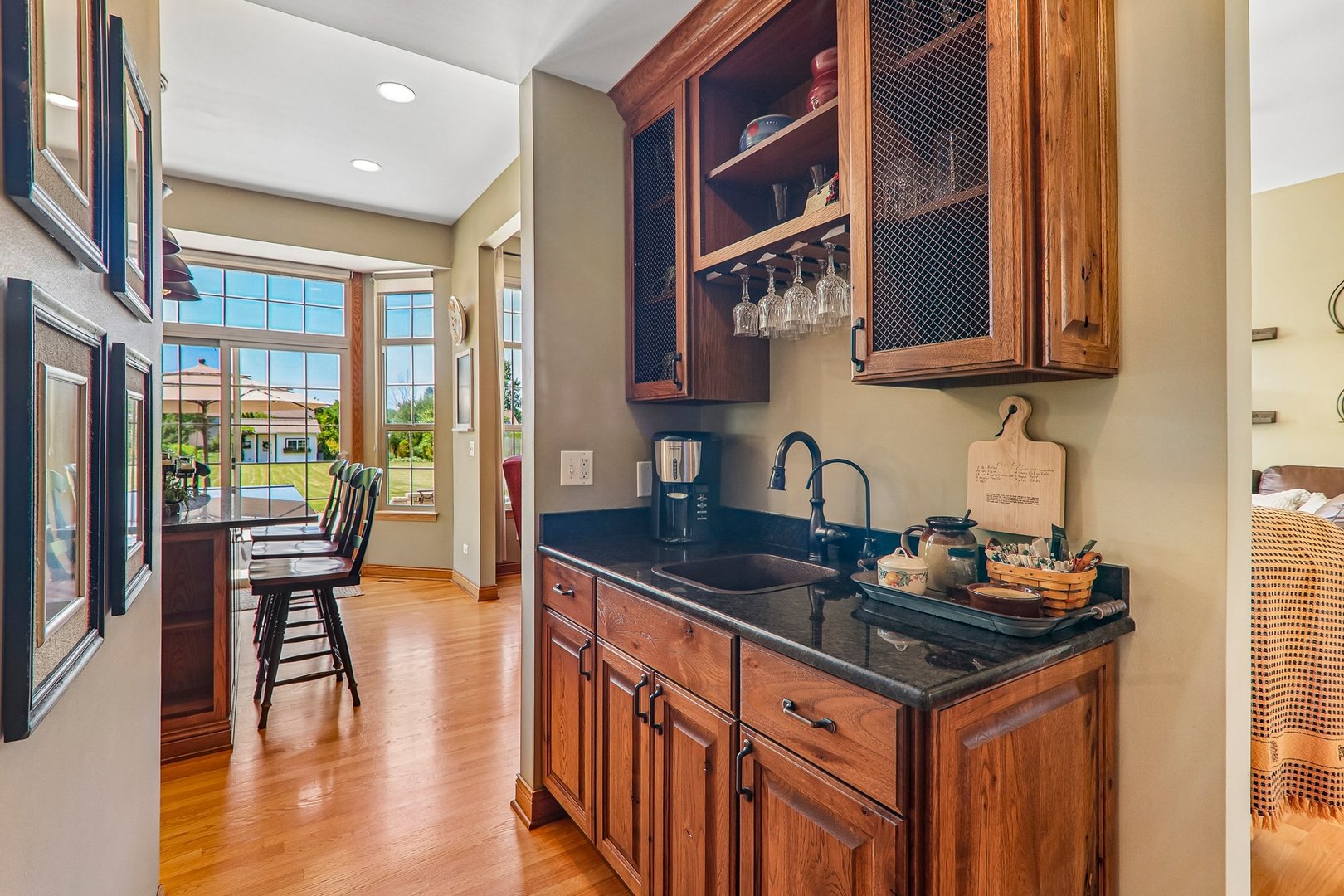 5715 Saddle Ridge Property Photo 13