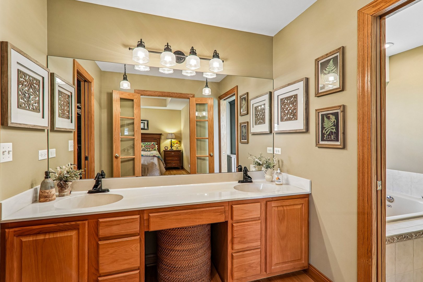 5715 Saddle Ridge Property Photo 17
