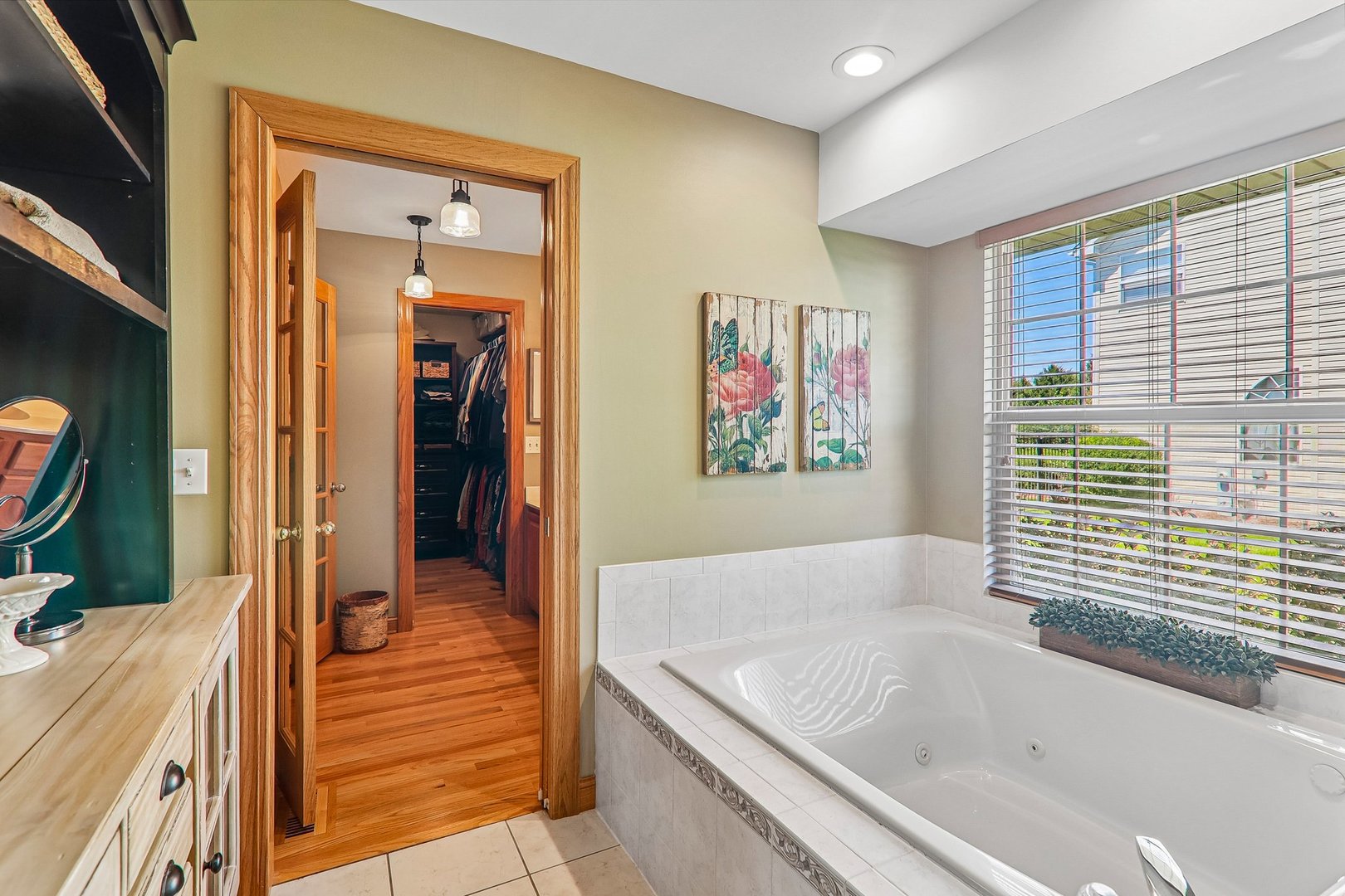 5715 Saddle Ridge Property Photo 19