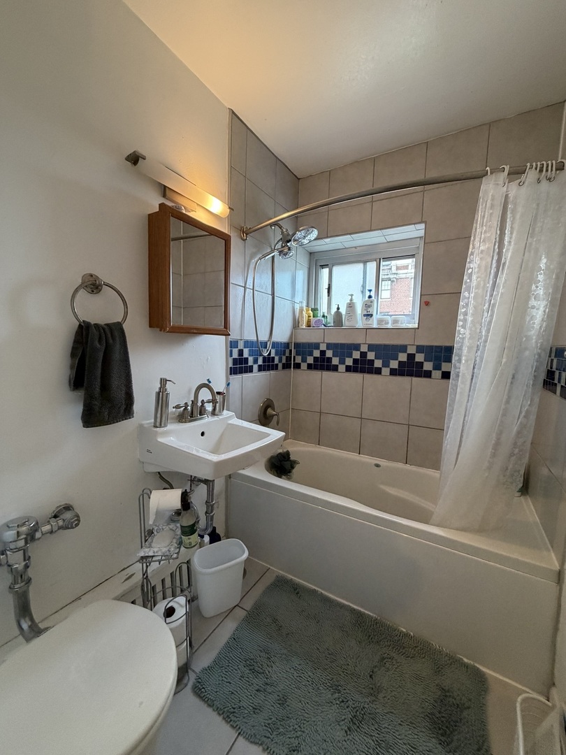 4980 N Marine Drive 1134 Property Photo 21