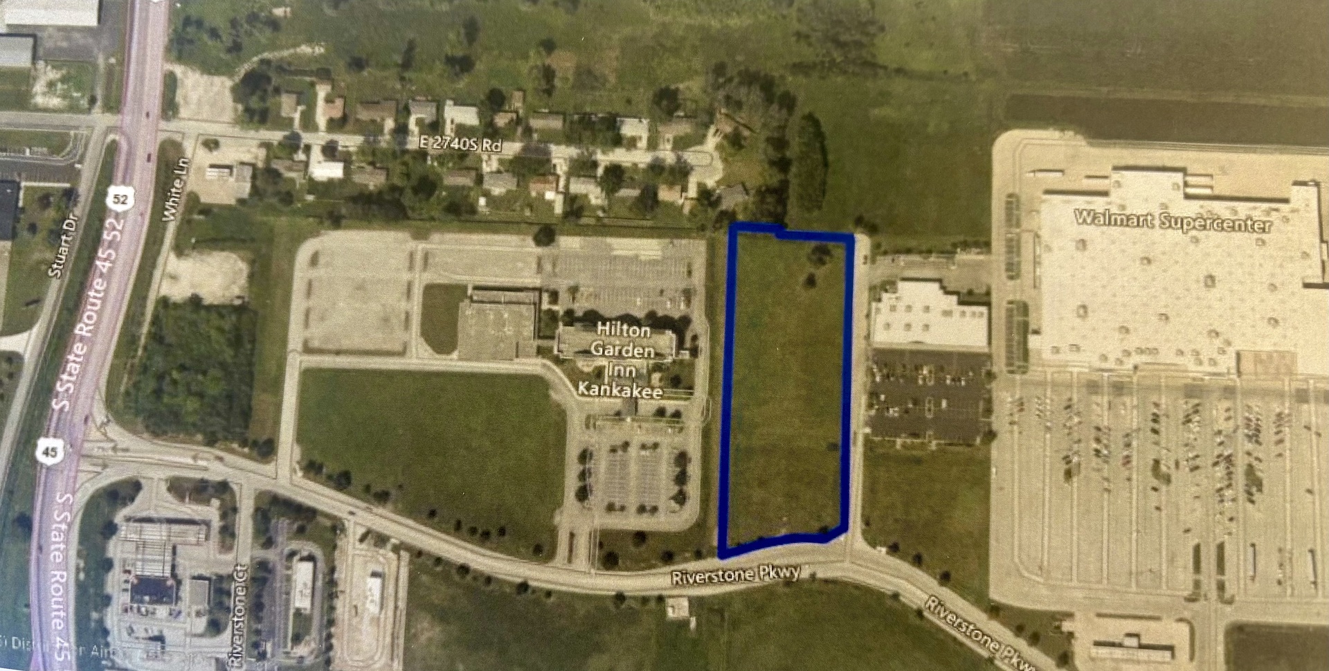 475 Riverstone Parkway Property Photo 1