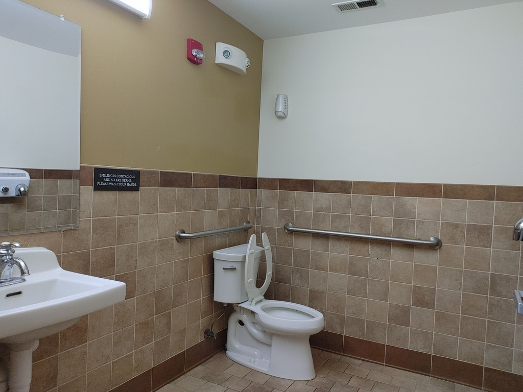 504 Northwest Highway Property Photo 13