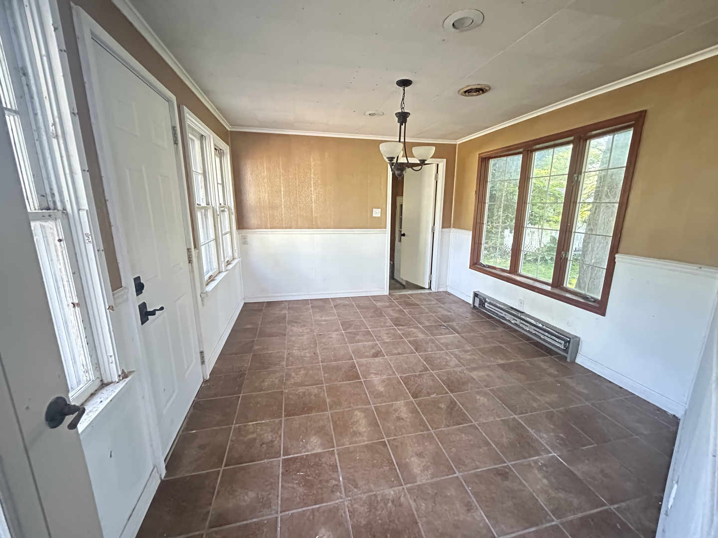 515 E Cedar Avenue Property Photo 14