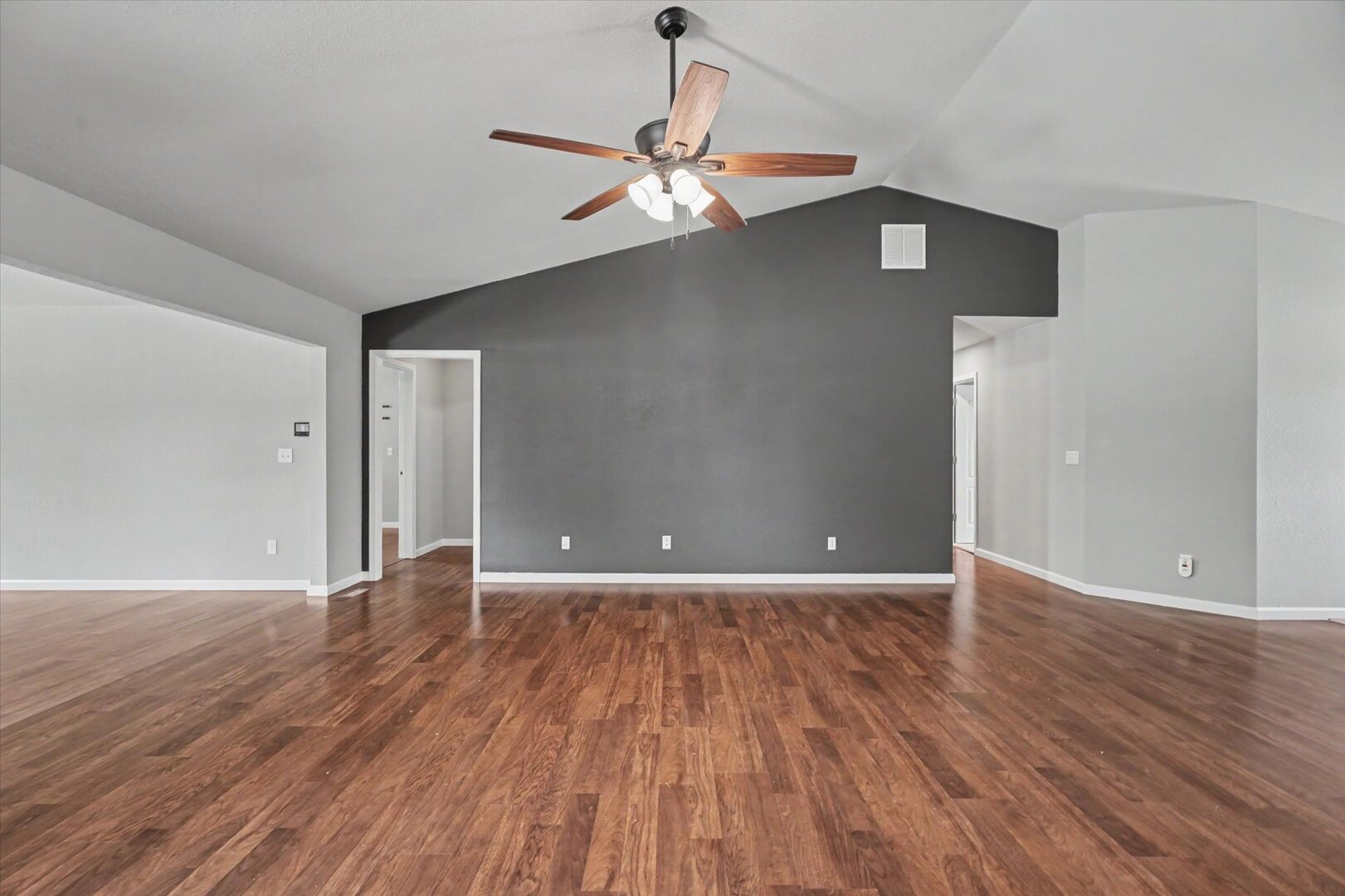 609 N Glover Court Property Photo 10