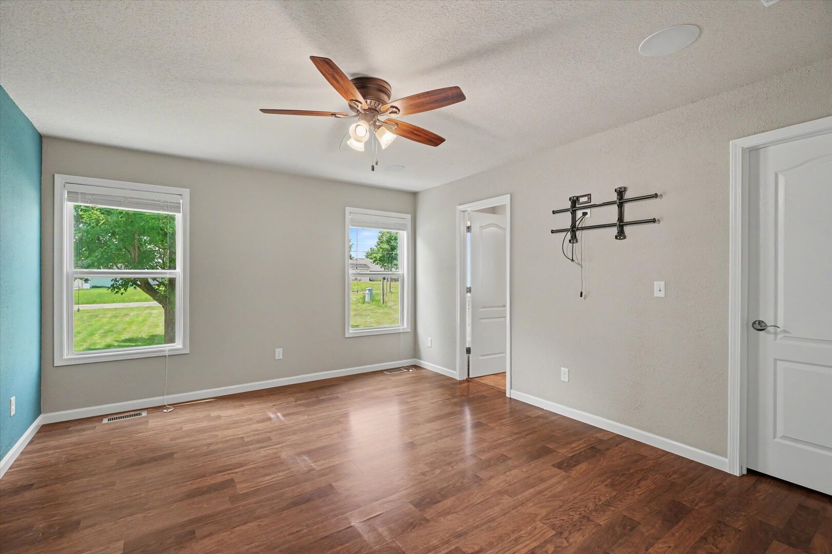 609 N Glover Court Property Photo 20