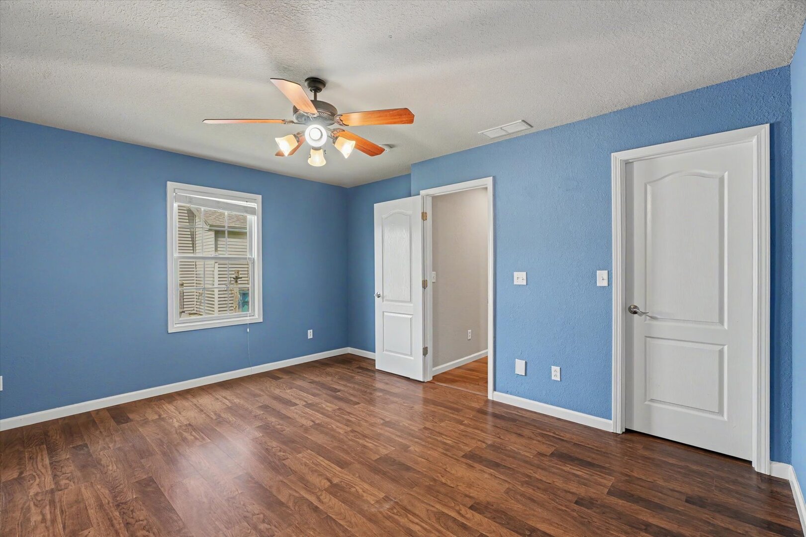 609 N Glover Court Property Photo 29